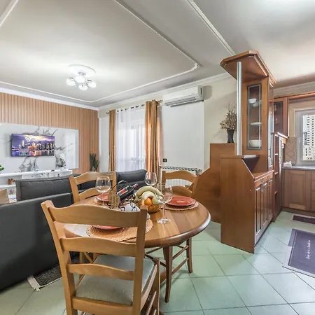 Aria Apartment